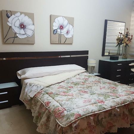 Apartamento Eduardo Dato Севилья Экстерьер фото