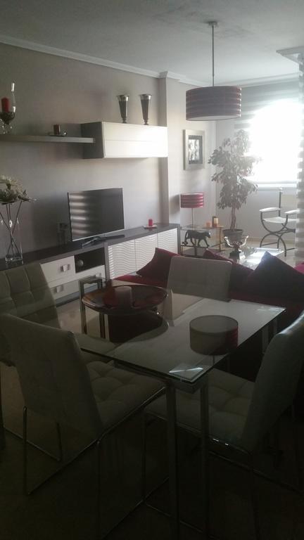 Apartamento Eduardo Dato Севилья Экстерьер фото