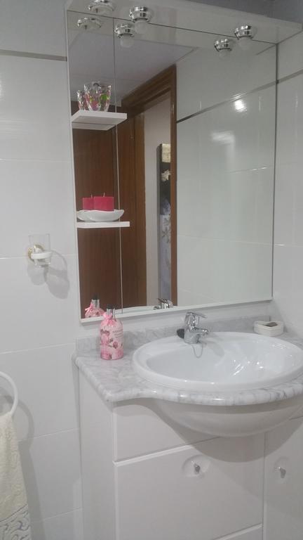Apartamento Eduardo Dato Севилья Экстерьер фото