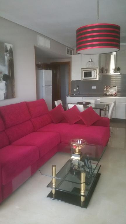 Apartamento Eduardo Dato Севилья Экстерьер фото