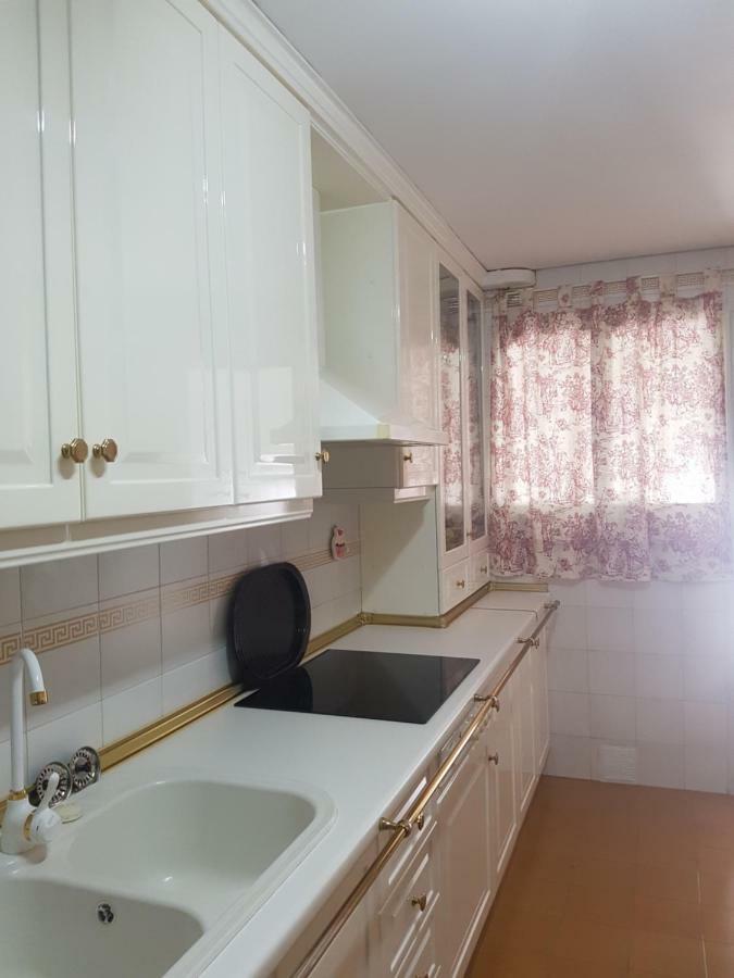 Apartamento Eduardo Dato Севилья Экстерьер фото